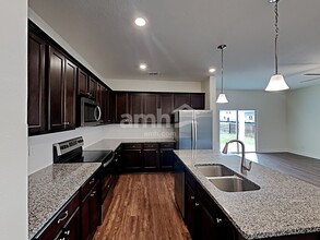 5718 Hampton Creek Rd in Jacksonville, FL - Building Photo - Building Photo