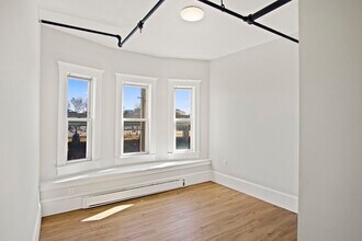 2 Redfield St in Boston, MA - Building Photo - Building Photo