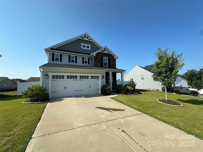property at 1539 Spruce Ln