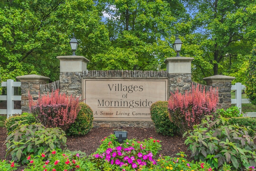 7018 Sunrise Cir in Franklin, TN - Foto de edificio