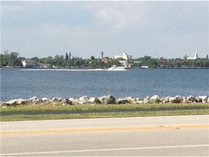 3230 S Ocean Blvd-Unit -C306 in Palm Beach, FL - Building Photo - Building Photo