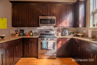 2066 N Stave St in Chicago, IL - Building Photo - Building Photo