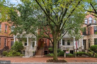 1120 East Capitol St NE in Washington, DC - Building Photo - Building Photo