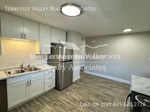 997 Kirk Ave in Lenoir City, TN - Building Photo - Building Photo