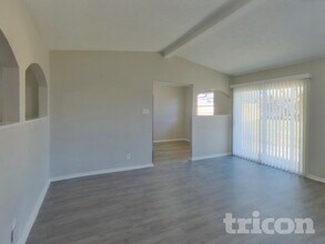 6963 Downey Ct in Fort Worth, TX - Foto de edificio - Building Photo