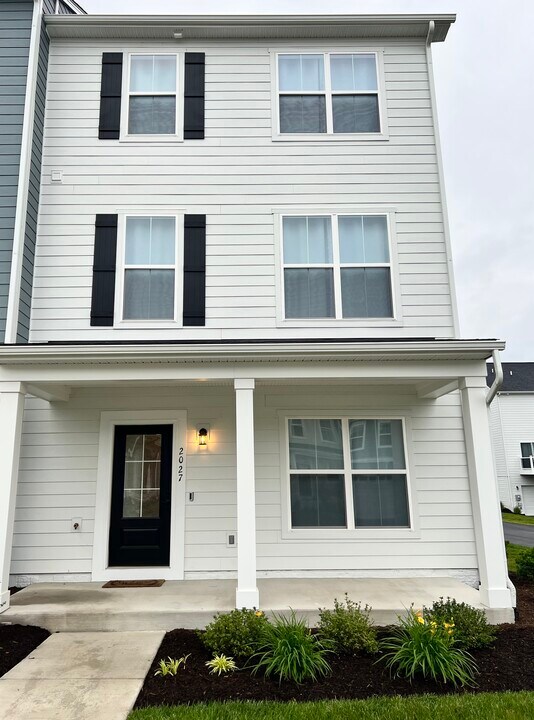 2027 Coneflower Ln in Blacksburg, VA - Building Photo