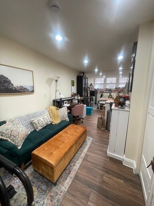 39 Anderson St in Boston, MA - Building Photo
