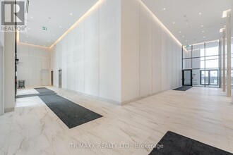 251-251 Masonry Wy in Mississauga, ON - Building Photo - Building Photo