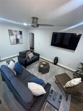 2133 Pinehurst Dr in East Point, GA - Building Photo - Building Photo