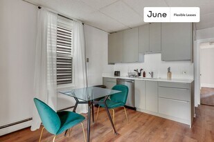 823 Dorchester Ave in Boston, MA - Building Photo