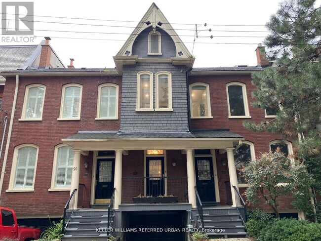 property at 89 A Gloucester St