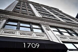 1 Brookings Dr in St. Louis, MO - Building Photo