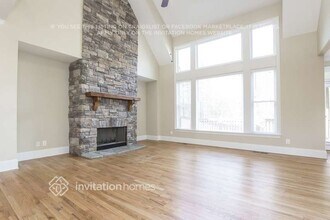 215 Montana Way in Canton, GA - Foto de edificio - Building Photo