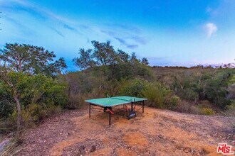 1630 1/2 Will Geer Rd in Topanga, CA - Building Photo - Building Photo