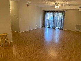 289 Elm St, Unit 14 in Medford, MA - Building Photo