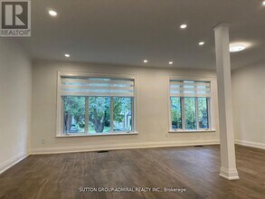 7 Resolution Crescent in Toronto, ON - Building Photo - Building Photo