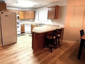 139 W Suncrest Ln, Unit Bedroom 2 in Saratoga Springs, UT - Building Photo - Building Photo