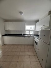 2938 Danforth Ave in Toronto, ON - Building Photo - Building Photo