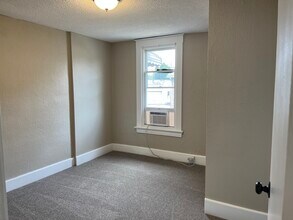 2633 Madison Ave in Granite City, IL - Building Photo - Building Photo
