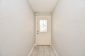 5811 Greencraig Dr in Houston, TX - Building Photo - Building Photo