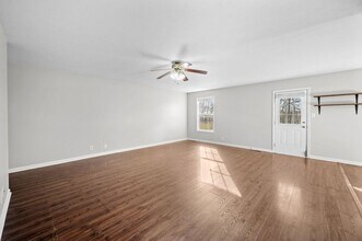 10479 Bell Station Rd in Oak Grove, KY - Building Photo - Building Photo