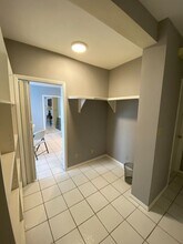 64 W McMillan St in Cincinnati, OH - Building Photo - Building Photo