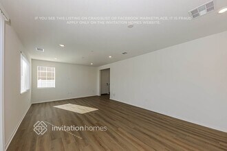 2451 Gunner Ridge Way in Rialto, CA - Foto de edificio - Building Photo