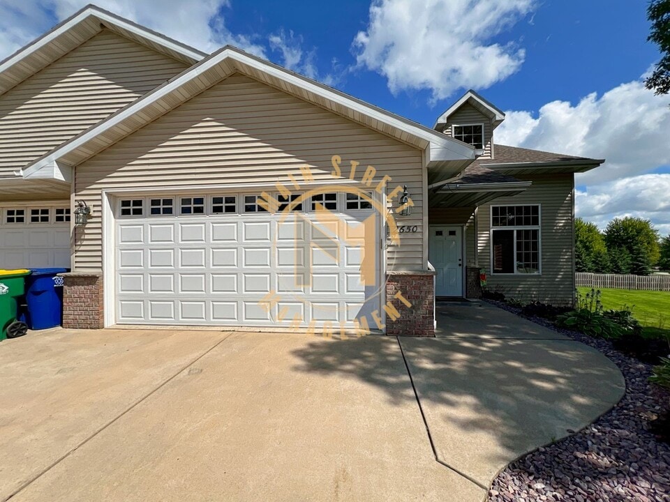 2656 Cormier Rd in Green Bay, WI - Building Photo