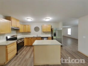 10508 196th St Ct E in Graham, WA - Building Photo - Building Photo