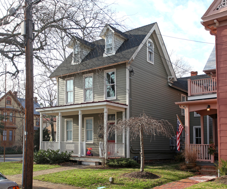 200 N Queen St in Chestertown, MD - Building Photo