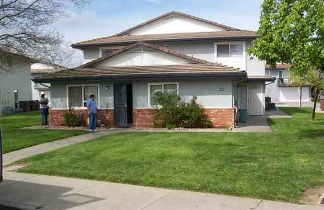 property at 2106 Peppertree Way