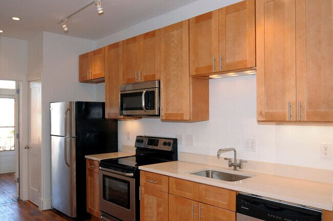 749 Park Rd NW, Unit 3 in Washington, DC - Building Photo - Building Photo