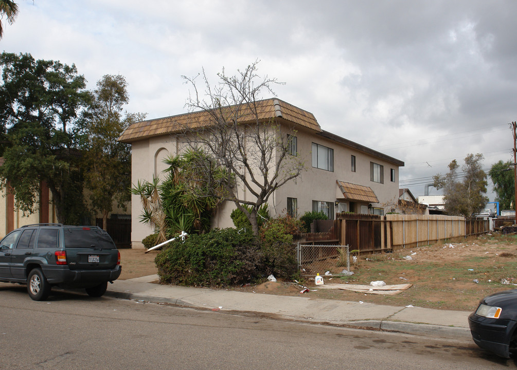 316 Montgomery St in Chula Vista, CA - Building Photo