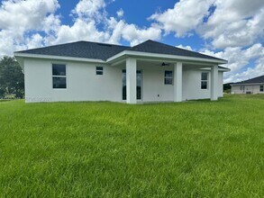 2044 Crawford Ave N in Lehigh Acres, FL - Building Photo - Building Photo