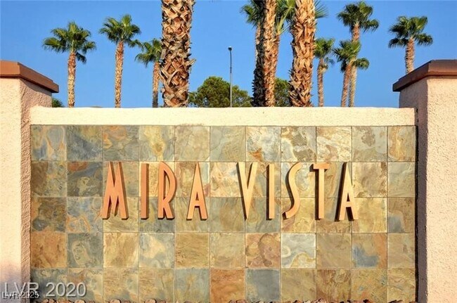 8400 Wandering Sun Ave in Las Vegas, NV - Building Photo - Building Photo
