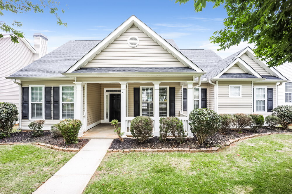 54 Cottage Ln in Newnan, GA - Foto de edificio