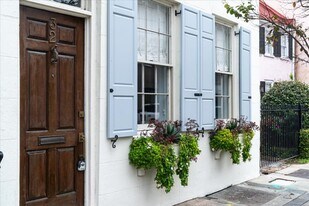 32 State St in Charleston, SC - Building Photo