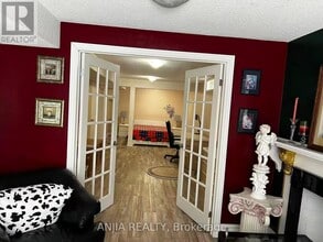 3441 Sanderling Crescent in Mississauga, ON - Building Photo - Building Photo