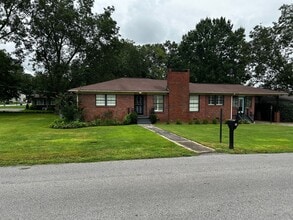 405 Dodson St in Oxford, AL - Building Photo - Building Photo