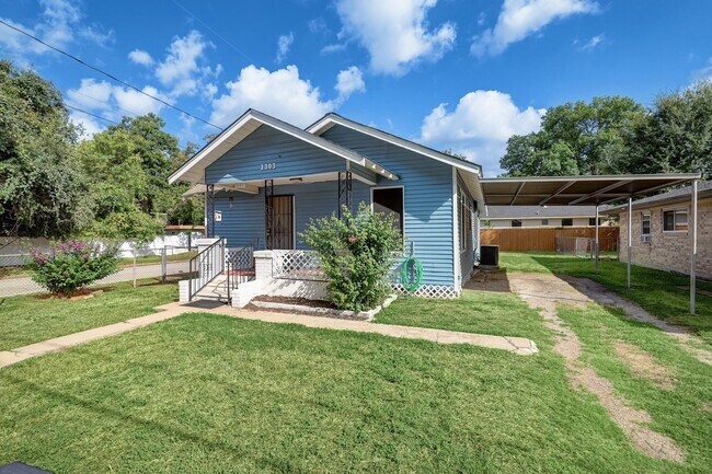 property at 1303 Erin St
