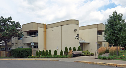 Kensworth Acres in St Catharines, ON - Building Photo - Primary Photo