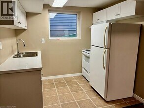 779 Angler Way in Waterloo, ON - Building Photo - Building Photo