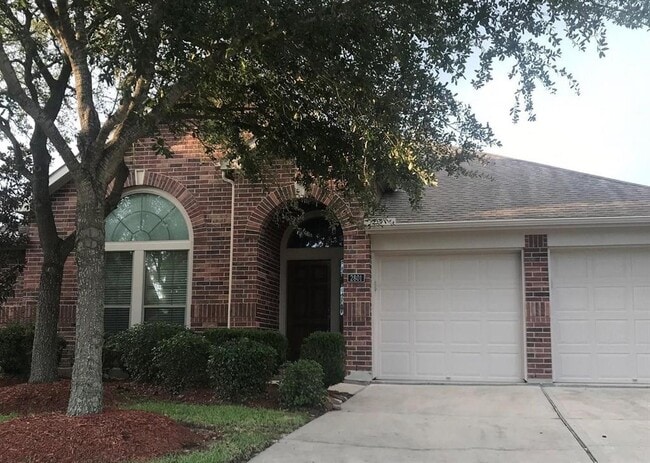property at 2801 Enchanted Lake Dr