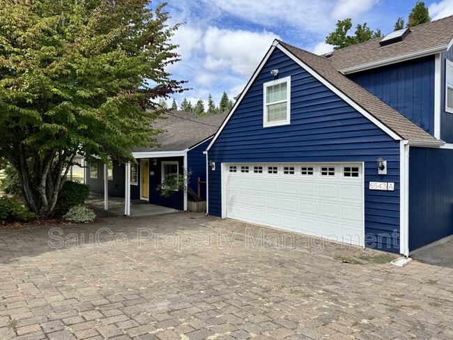 property at 6543 SE Borwick St
