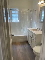 111 Bennett Ave in Long Beach, CA - Building Photo