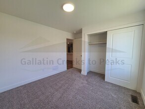 740 Thrice Lp in Belgrade, MT - Building Photo - Building Photo