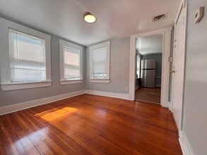 173 Granite St in Quincy, MA - Building Photo - Building Photo