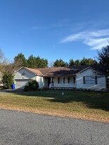 204 Duke of Kent St in Chestertown, MD - Building Photo