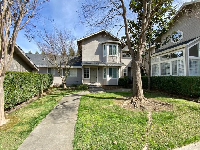 property at 52 Valley Club Cir