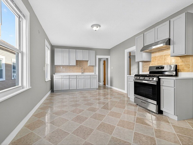 53 Armandine St in Boston, MA - Building Photo